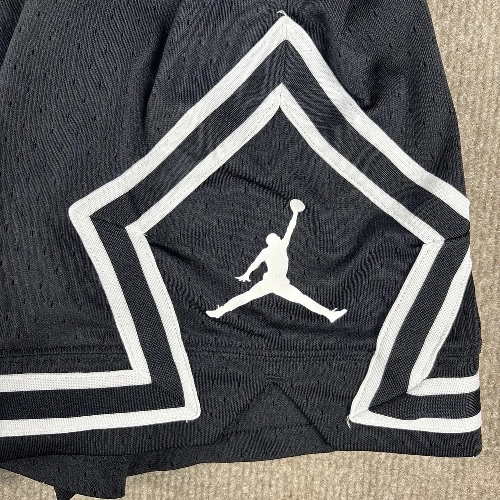 Nike Air Jordan Dri-FIT Diamond Basketball Shorts Black White Men's Medium